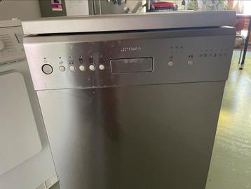 Smeg vaatwasser 45cm breed. Elektronisch defect. beschikbaar voor biedingen