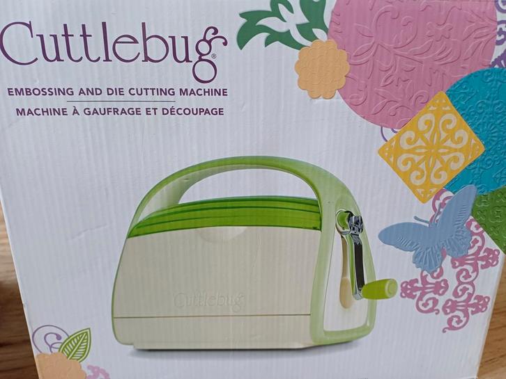 Cuttlebug Embossing & Die Cutting Machine, Hobby en Vrije tijd, Knutselen, Zo goed als nieuw, Gereedschap of Toebehoren, Ophalen of Verzenden