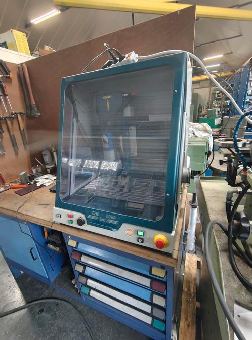 Isel 3020, Doe-het-zelf en Verbouw, Gereedschap | Freesmachines, Zo goed als nieuw, Overige soorten, Ophalen of Verzenden