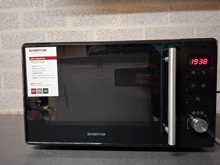 Magnetron Inventum MN207SB zwart 20 liter, Witgoed en Apparatuur, Magnetrons, Gebruikt, Minder dan 45 cm, Draaiplateau, Ophalen of Verzenden