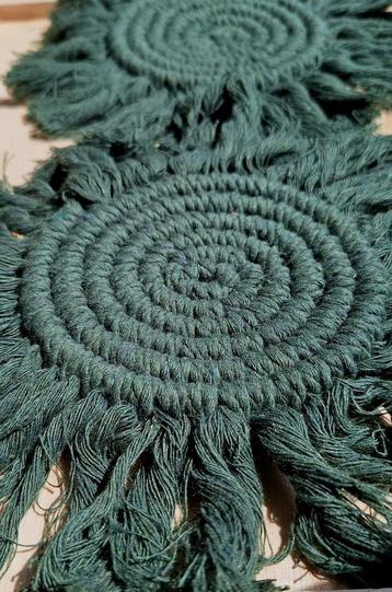 Handmade Green Boho Macramé Coasters beschikbaar voor biedingen