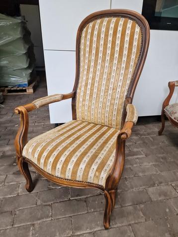 Klassieke Chique Lodewijk XV lees stoel biedermeier beschikbaar voor biedingen