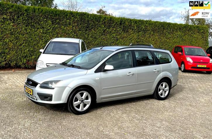 Ford Focus APK NIEUW AIRCO CC NAVI PERFECT RIJDEND MOOIE AUT, Auto's, Ford, Bedrijf, Te koop, Focus, ABS, Airbags, Airconditioning