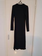 Geribde lange zwarte jurk maat S, Kleding | Dames, Jurken, Casual ladies, Zwart, Ophalen of Verzenden, Zo goed als nieuw