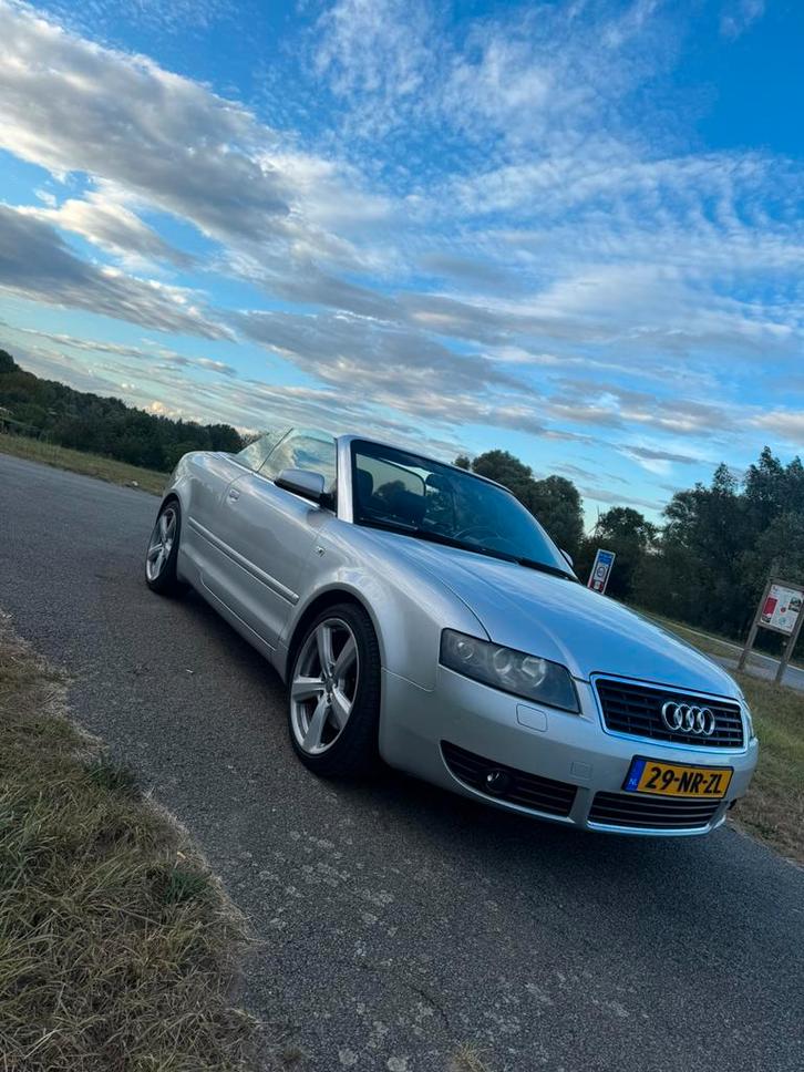 Audi A4 3.0 V6 162KW Cabrio AUT 2002 Grijs, Auto's, Audi, Particulier, A4, Alarm, Bluetooth, Cruise Control, LED verlichting, Lichtmetalen velgen