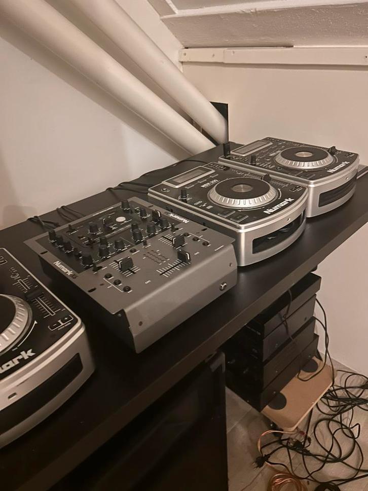 Numark DJ Set: 2x NDX200, NDX400, X6 Mixer incl kabels, Muziek en Instrumenten, Dj-sets en Draaitafels, Gebruikt, Dj-set, Numark
