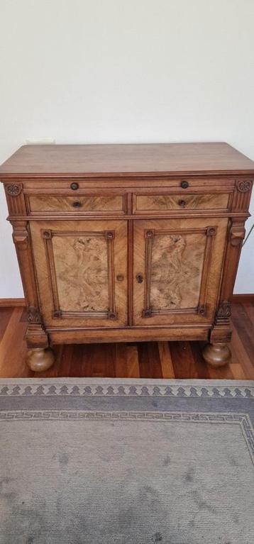 4x antieke vintage kasten en 2 nachtkastjes Jugendstil beschikbaar voor biedingen