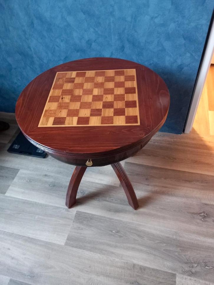 Schaak tafel.., Antiek en Kunst, Antiek | Meubels | Stoelen en Banken, Ophalen