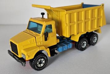 Siku 2514 Volvo kipper beschikbaar voor biedingen