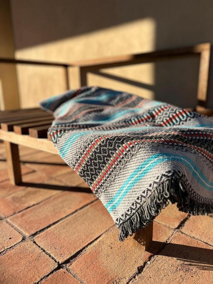 Ibiza style deken of plaid in blauwe kleuren  200 x 140 cm, Huis en Inrichting, Woonaccessoires | Plaids en Woondekens, Nieuw