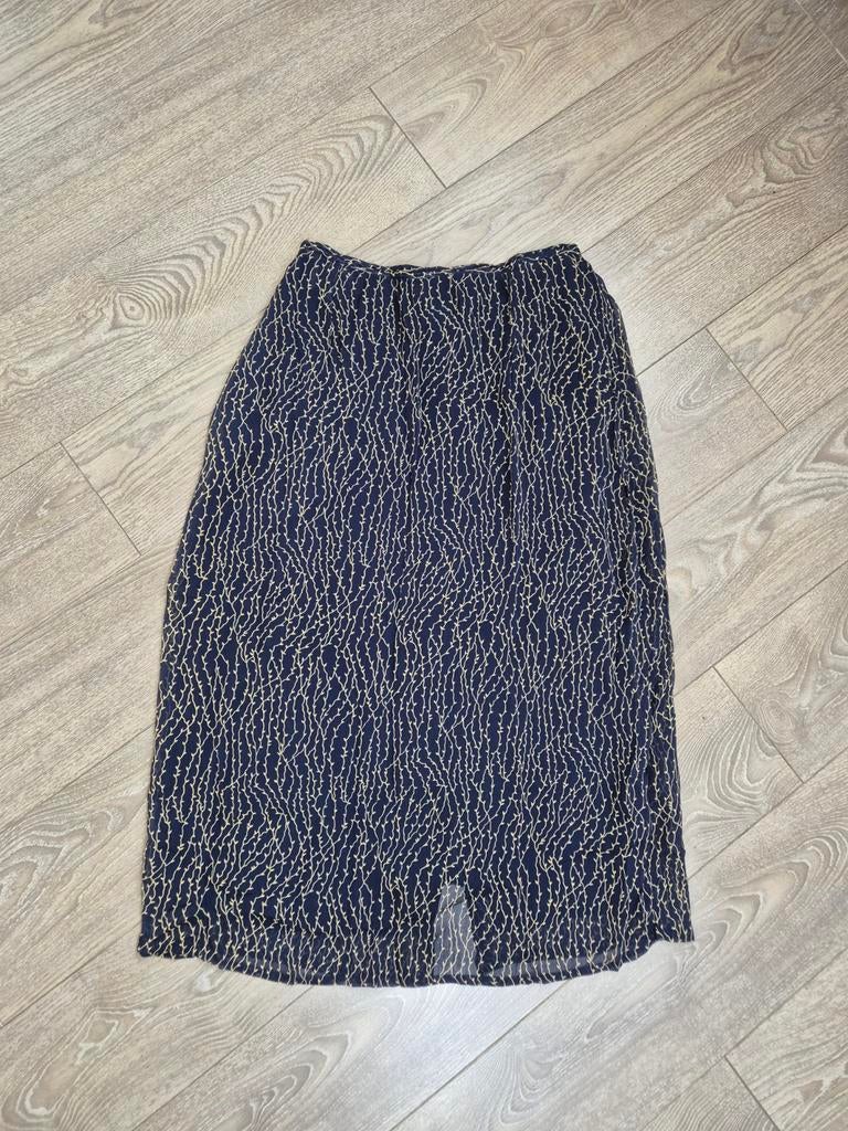 Leuke rok. Maat 46, Maat 46/48 (XL) of groter, Zo goed als nieuw, Onder de knie, Verzenden