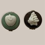 Set 2 Limoges Franse pillendoosjes fruit Apple and Raisins., Ophalen of Verzenden