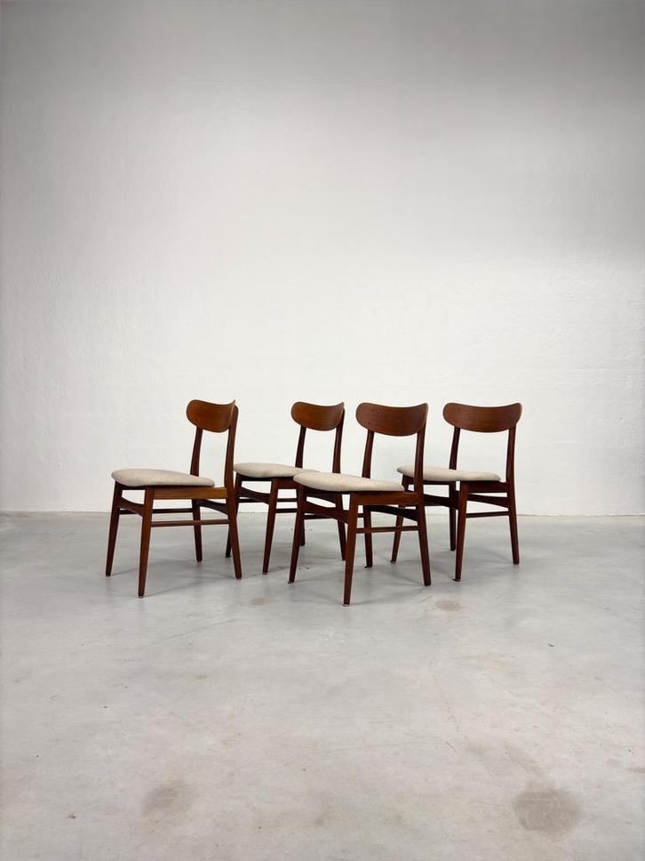 Set Mid-Century Eetkamerstoelen van Farstrup, Huis en Inrichting, Stoelen, Zo goed als nieuw, Vier, Hout, Stof, Overige kleuren
