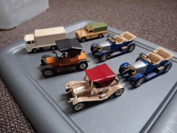 6 stuks schaal auto 's beschikbaar voor biedingen