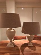 Set van 2 prachtige zware schemerlampen met taupe lampenkap, Huis en Inrichting, Lampen | Lampenkappen, Ophalen, Zo goed als nieuw