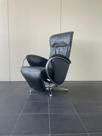 Nette zwarte leren relax fauteuil / relax stoel draaibaar beschikbaar voor biedingen