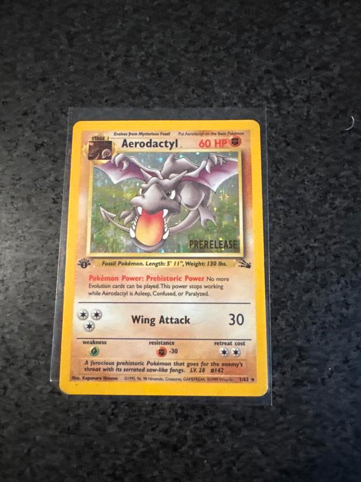 Aerodactyl Pre-Release Fossil 1st Edition, Hobby en Vrije tijd, Verzamelkaartspellen | Pokémon, Zo goed als nieuw, Losse kaart