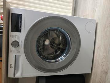 Wasmachine beschikbaar voor biedingen