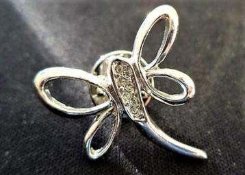 Libelle vlinder verzilverd, met strass, steekbroche  beschikbaar voor biedingen