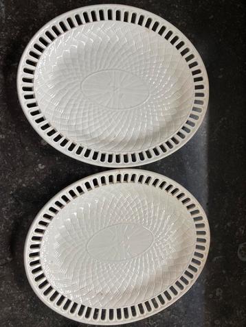 Antiek Wedgwood Ovaal gevlochten schaal met ajour beschikbaar voor biedingen