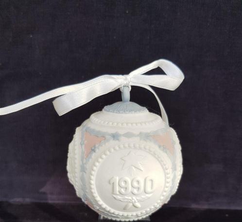Lladro kerstbal 1990, ong. 10 cm, Diversen, Kerst, Zo goed als nieuw, Ophalen of Verzenden