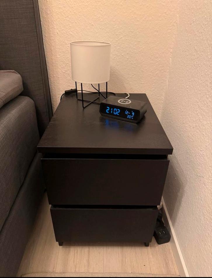 Ikea malm nachtkastje zwart, Huis en Inrichting, Slaapkamer | Nachtkastjes, Zo goed als nieuw, 55 tot 70 cm, Minder dan 45 cm