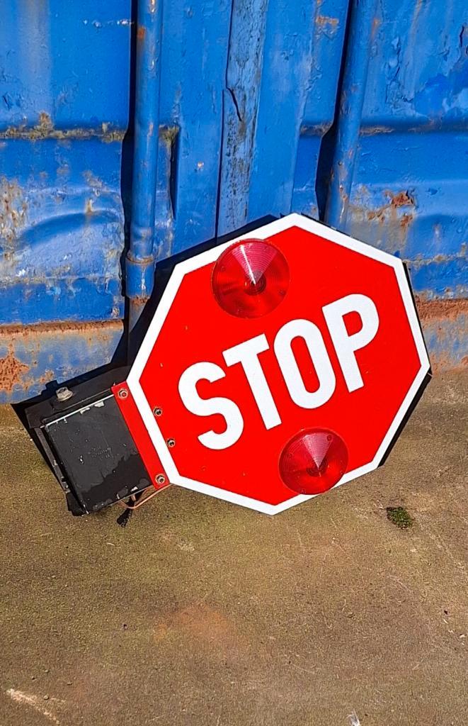 STOP bord, schoolbus bord met beweegbare arm & verlichting., Verzamelen, Merken en Reclamevoorwerpen, Gebruikt, Gebruiksvoorwerp