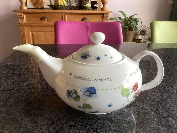 Theepot, porselein, Marjolein Bastin, Wildflowers, Latijn, Huis en Inrichting, Keuken | Servies, Ophalen
