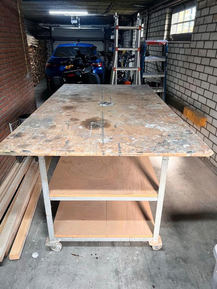 Werktafel op wielen - Mobiele werkbank, Doe-het-zelf en Verbouw, Werkbanken, Gebruikt, 120 tot 170 cm, Ophalen