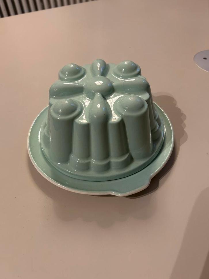 Vintage Pudding vorm met onderbord,  groen, Huis en Inrichting, Keuken | Servies, Gebruikt, Overige typen, Overige stijlen, Aardewerk