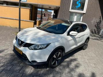 Nissan Qashqai 1.6 Dig-t tekna 163PK 2WD 2015 wit pano leder beschikbaar voor biedingen