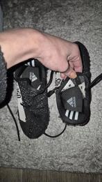 Adidas Yeezy Boost 350 V2 Kids - Zo goed als nieuw!, Adidas, Schoentjes, Jongetje of Meisje, Ophalen of Verzenden