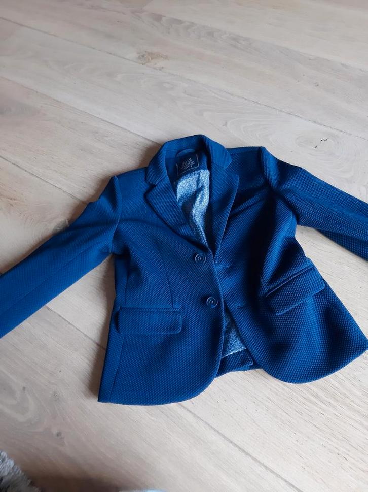 Kostuum 3 delig donkerblauw met wit blousje maat 110/116, Kinderen en Baby's, Kinderkleding | Maat 110, Zo goed als nieuw, Jongen