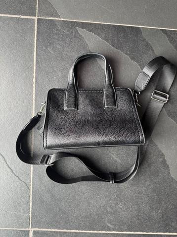 Zwarte Handtas van RUE09 beschikbaar voor biedingen