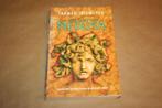 Het oog van Medusa - Thomas Thiemeyer, Boeken, Thrillers, Gelezen, Ophalen of Verzenden, Nederland