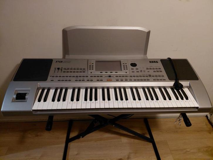 Korg PA 80 Keyboard - Professionele Arranger, Muziek en Instrumenten, Keyboards, Gebruikt, 61 toetsen, Korg, Aanslaggevoelig, Met standaard