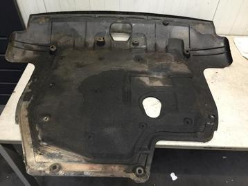 Beschermplaat bodem van een Hyundai Santafe beschikbaar voor biedingen