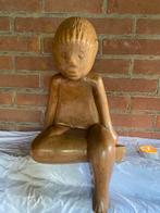 Houten beeld van zittende jongen / meisje peuter van hout, Antiek en Kunst, Kunst | Beelden en Houtsnijwerken, Ophalen of Verzenden