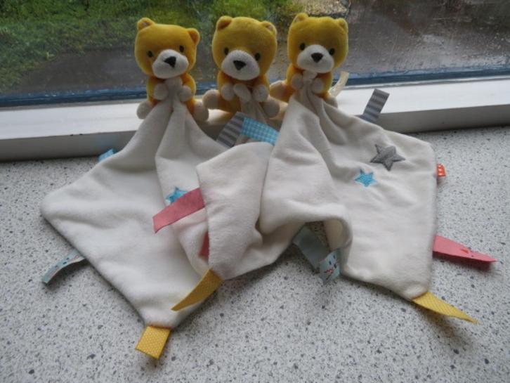 Velours knuffeldoek met sterren en geel beertje van Hema, Kinderen en Baby's, Speelgoed | Knuffels en Pluche, Zo goed als nieuw