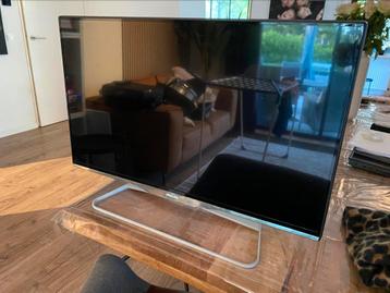 Zeer mooie Philips smart tv 32pfl5008h/12 beschikbaar voor biedingen