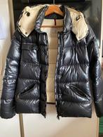 Moncler damesjas, Ophalen of Verzenden, Zo goed als nieuw, Zwart