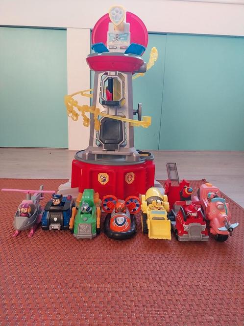 Grote paw patrol toren met 7 voertuigen, Kinderen en Baby's, Speelgoed | Actiefiguren, Gebruikt, Ophalen of Verzenden