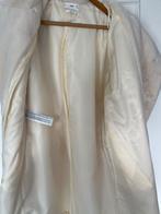 Mooie beige jas van Mango on imitatie bont, Ophalen of Verzenden, Gedragen, Maat 38/40 (M), Beige
