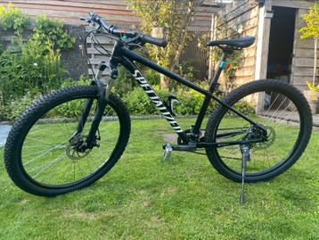Specialized mountainbike Rockhopper 27,5 inch zwart beschikbaar voor biedingen