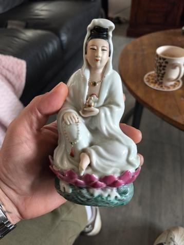 Chinees porseleinen guanyin republiek  beschikbaar voor biedingen