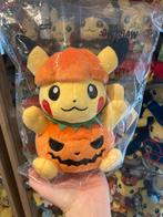 Pikachu pompoen Halloween 2023 Pokémon Center knuffel, Kinderen en Baby's, Speelgoed | Knuffels en Pluche, Nieuw, Overige typen