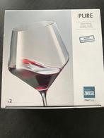 4 x Rode wijnglazen Pure Schott Zwiesel, Huis en Inrichting, Keuken | Servies, Nieuw, Glas, Glas of Glazen, Ophalen