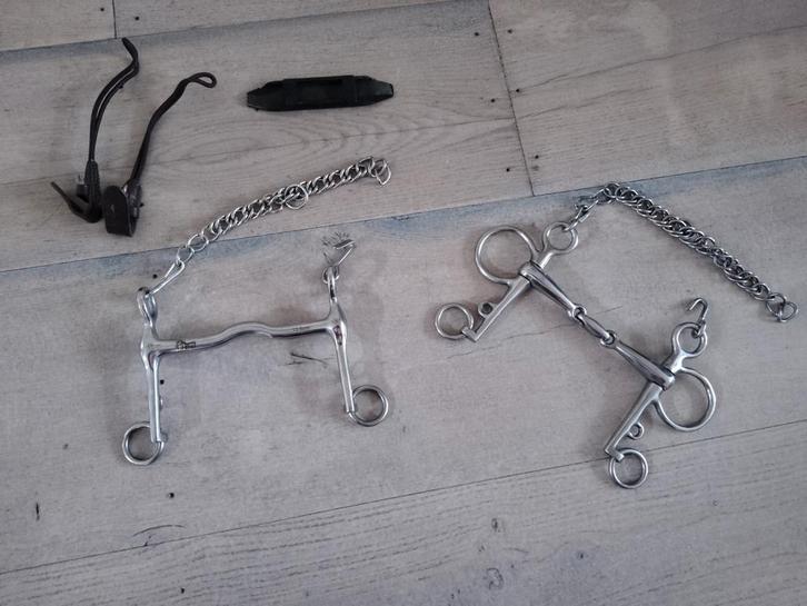 Pelham bit  BR 13.5 en Dressuurstang 13.5, Dieren en Toebehoren, Paarden en Pony's | Hoofdstellen en Tuigage, Zo goed als nieuw