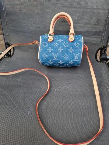 Nano mini schoudertas monogram logo denim jeans spijkerstof beschikbaar voor biedingen