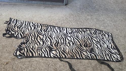 Zebra vliegendeken met hals maat 215, Dieren en Toebehoren, Paarden en Pony's | Dekens en Dekjes, Gebruikt, Deken, Ophalen of Verzenden